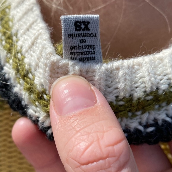 Multi Color long sleeveless cardigan - Picture 6 of 6